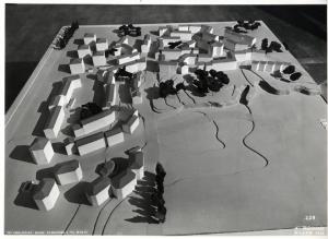 IX Triennale - Urbanistica - Modello in scala del progetto urbanistico del quartiere Tiburtino a Roma