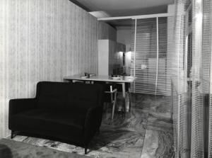 IX Triennale - Abitazione - Alloggio n. 3: elementi di appartamento - Soggiorno - Franco Nosengo - Nestorio Sacchi