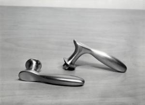 IX Triennale - La forma dell'utile - Maniglie in metallo - Angelo Mangiarotti