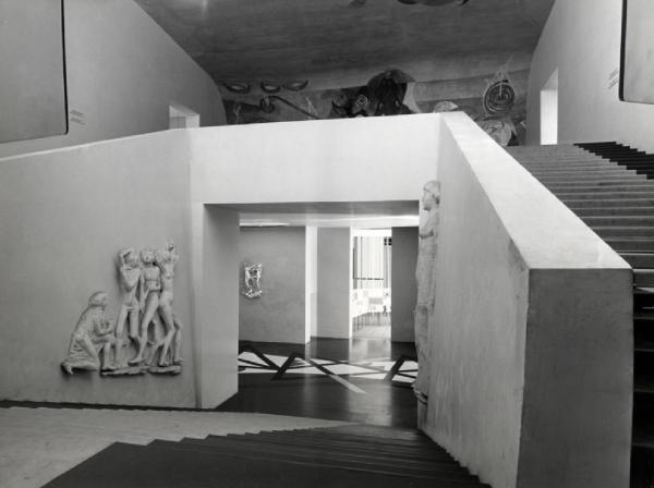 IX Triennale - Palazzo dell'Arte - Scalone d'Onore e vestibolo del primo piano - Luciano Baldessari e Marcello Grisotti