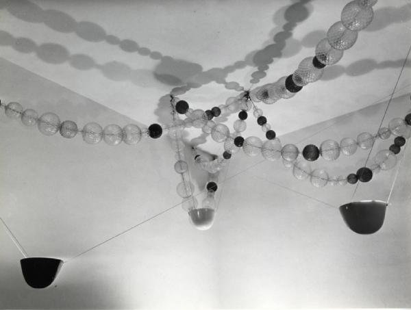 IX Triennale - Sezione della Illuminazione - Lampade da soffitto in vetro e metallo