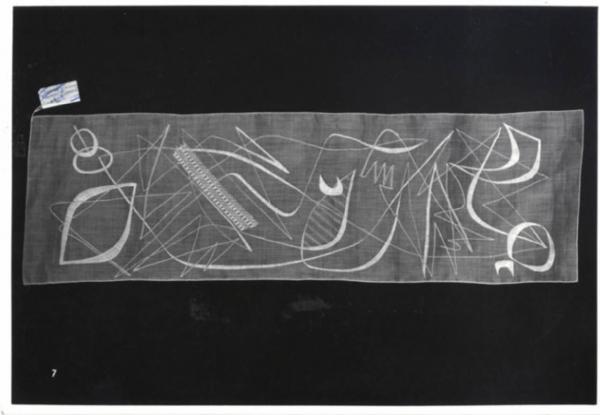 IX Triennale - Mostra dell'E.N.A.P.I. - Centrotavola in organdis disegnato da Giorgio Quaroni