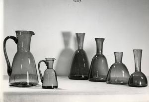 IX Triennale - Padiglione del Vetro - Brocche e vasi in vetro