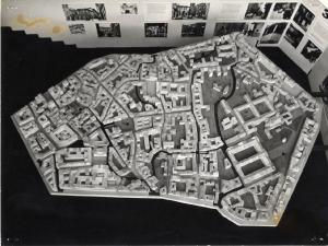 XII Triennale - La casa e la scuola - Centro urbano - Modello in scala del centro storico di Milano