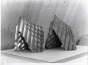 XV Triennale - Sezione del lavoro artigiano - Vasi in maiolica di Alessio Tasca