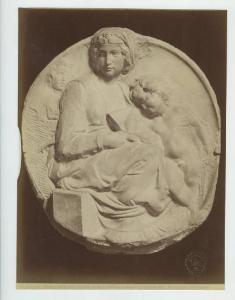 Buonarroti, Michelangelo - Madonna con Bambino e san Giovannino (Tondo Pitti) - Scultura in marmo - Firenze - Museo Nazionale del Bargello