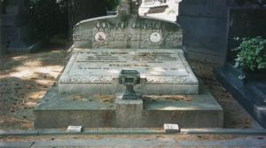 Cimitero Maggiore - Riparto IX, n. 532 - Sepoltura Canali - Tomba con lapide