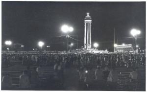 Manila - Parco la Luneta - Adunata notturna dei partecipanti al Congresso Eucaristico