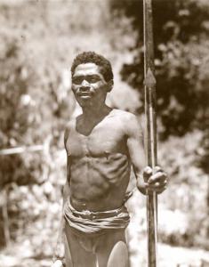 Isola Luzon - Ritratto maschile - Uomo indigeno con arma