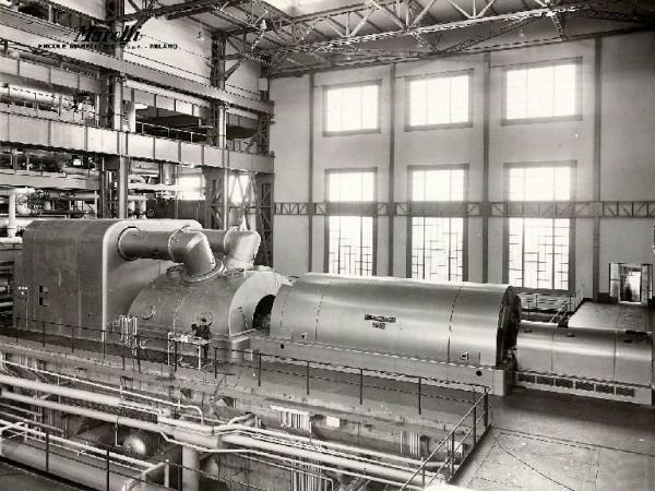 Centrale termoelettrica di Genova della Edison Volta - Sala macchine - Turboalternatore della Ercole Marelli