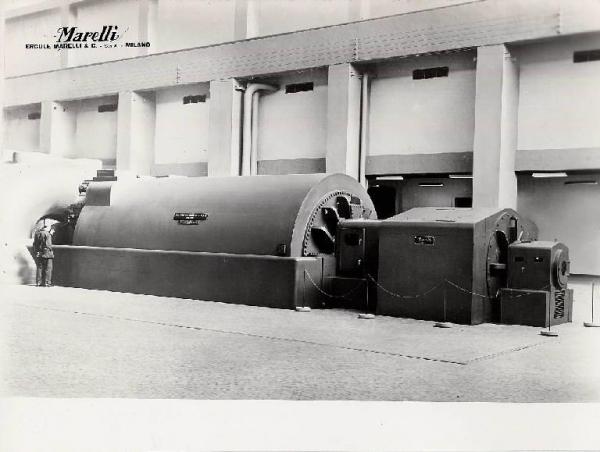 Centrale termoelettrica Enrico Fermi della SELNI - Sala macchine - Turboalternatore della Ercole Marelli