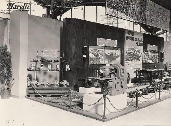 Mostra del cotone, rayon e macchine tessili di Busto Arsizio 1954 - Stand della Ercole Marelli