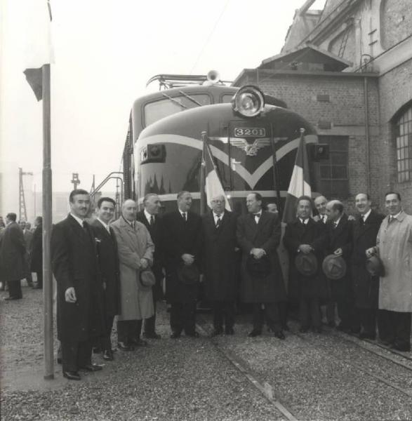 Sesto San Giovanni - Finanziaria Ernesto Breda (Feb) - Breda termomeccanica e locomotive - Locomotive per il Cile - Cerimonia di consegna
