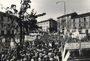 Sesto San Giovanni - Manifestazione dei lavoratori delle fabbriche in difesa del contratto di lavoro