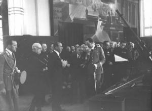 Milano - Fiera campionaria del 1935 - Visita del principe di Piemonte Umberto II di Savoia