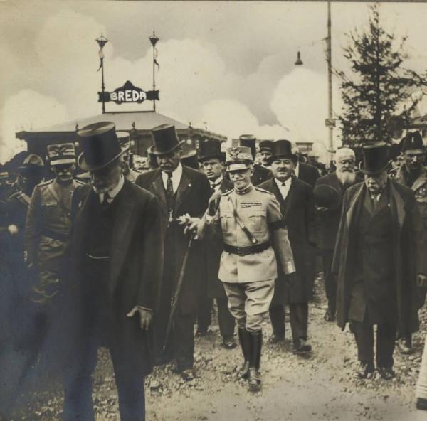Milano - Fiera campionaria del 1923 - Visita del Re Vittorio Emanuele III di Savoia e di Benito Mussolini in occasione dell'inaugurazione