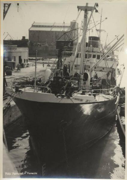 Marghera - Cantiere navale Breda - Costruzioni per la marina mercantile - Motonave da carico "Francesca" da 255 tonnellate