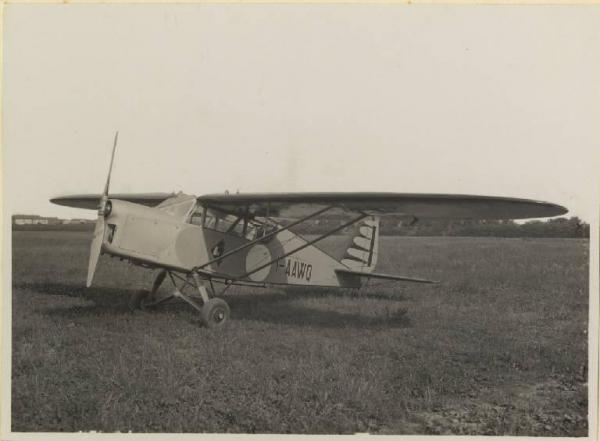 Ernesto Breda (Società) - Aereo monoplano biposto da turismo ed addestramento I-AAWQ tipo Breda Ba.15 S
