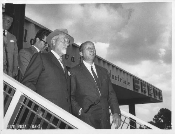 Bari - Fiera del Levante del 1964 - Padiglione della Breda - Visita del ministro dell'Industria e del Commercio Giuseppe Medici