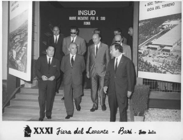 Bari - Fiera del Levante del 1967 - Padiglione della Breda - Visita del ministro per la Cassa del Mezzogiorno Giulio Pastore