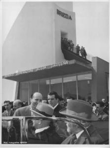 Milano - Fiera campionaria del 1954 - Visita del presidente della Repubblica Luigi Einaudi