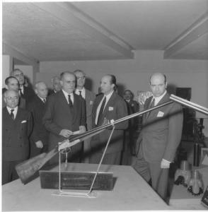 Milano - Fiera campionaria del 1961 - Padiglione della Breda - Visita del ministro delle Partecipazioni Statali Giorgio Bo