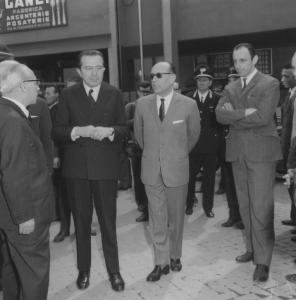 Milano - Fiera campionaria del 1968 - Visita del ministro dell'Industria, Commercio e Artigianato Giulio Andreotti