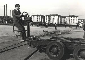 Ernesto Breda (Società) - Carrello stradale tipo lungo per trasporto di veicoli ferroviari