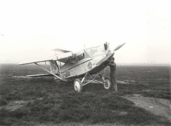 Ernesto Breda (Società) - Aereo monoplano biposto da turismo ed addestramento I-AAAS tipo Breda Ba.15 con motore Colombo S.63