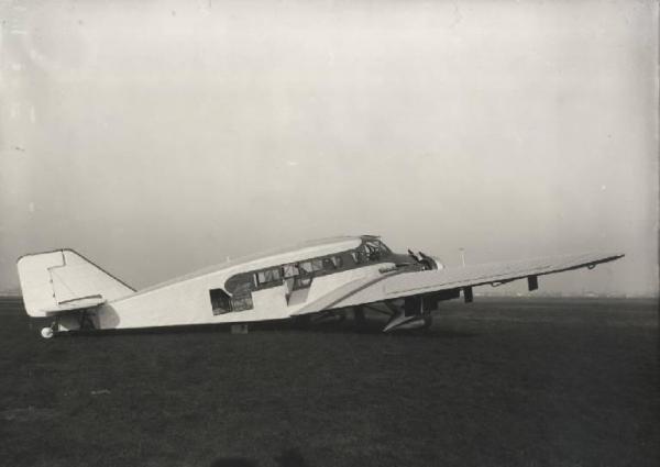 Ernesto Breda (Società) - Aereo monoplano trimotore da trasporto passeggeri ad ala bassa Breda Ba.32