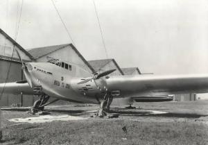 Ernesto Breda (Società) - Aereo monoplano bombardiere trimotore ad ala media Breda CC.3000