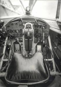 Ernesto Breda (Società) - Aereo monoplano monomotore d'assalto ad ala bassa tipo Breda Ba.65 - Cabina di pilotaggio
