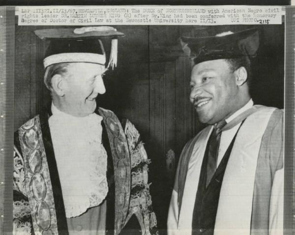 Newcastle - Università - Laurea ad honorem: Diritti civili (1967) - Martin Luther King insieme al duca di Northumberland