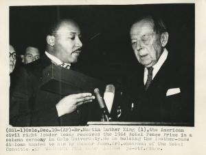 Oslo - Università - Premio Nobel per la Pace (1964) - Martin Luther King e Gunnar Jahn (destra), presidente del Comitato