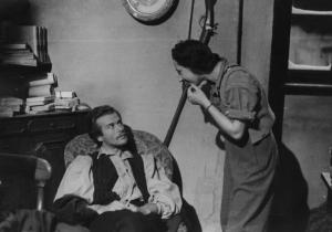 Scena del film "Giacomo l'idealista" - Regia Alberto Lattuada - 1943 - L'attore Massimo Serato e un'attrice non identificata