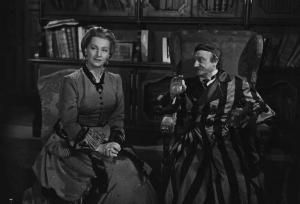 Scena del film "Giacomo l'idealista" - Regia Alberto Lattuada - 1943 - Gli attori Domenico Viglione Borghese e Tina Lattanzi