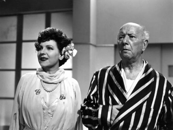 Scena del film "Anna" - Regia Alberto Lattuada - 1951 - Gli attori Emilio Petacci e Dina Perbellini