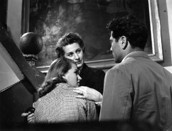 Scena del film "Anna" - Regia Alberto Lattuada - 1951 - Gli attori Tina Lattanzi, Raf Vallone e Silvana Mangano
