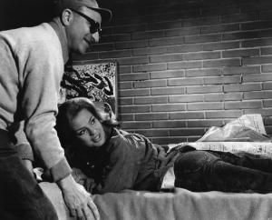 Set del film "Matchless" - Regia Alberto Lattuada - 1967 - L'attrice Ira Fürstenberg sul letto e il regista Alberto Lattuada