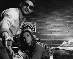 Set del film "Matchless" - Regia Alberto Lattuada - 1967 - L'attrice Ira Fürstenberg stesa sul letto e il regista Alberto Lattuada