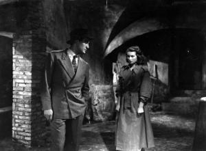 Scena del film "Anna" - Regia Alberto Lattuada - 1951 - Gli attori Vittorio Gassman e Silvana Mangano