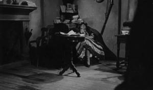 Scena del film "Giacomo l'idealista" - Regia Alberto Lattuada - 1943 - Un'attrice non identificata