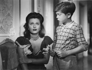 Scena del film "Abbasso la ricchezza" - Regia Gennaro Righelli - 1946 - Gli attori Anna Magnani e Vito Chiari