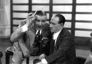 Scena del film "Alessandro, sei grande!" - Regia Carlo Ludovico Bragaglia - 1940 - Gli attori Armando Falconi e Luigi Almirante