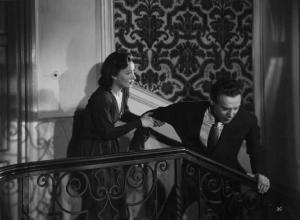 Scena del film "Amanti senza amore" - Regia Gianni Franciolini - 1947 - Gli attori Clara Calamai e Roldano Lupi