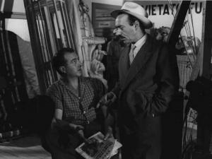 Scena del film "Amo un assassino" - Regia Baccio Baldini - 1951 - L'attore Umberto Spadaro e un attore non identificato