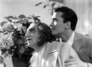 Scena del film "L'antenato" - Regia Guido Brignone - 1936 - Gli attori Antonio Gandusio e Maurizio D'Ancora