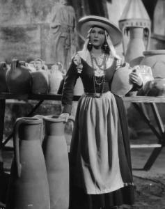 Scena del film "Un'avventura di Salvator Rosa" - Regia Alessandro Blasetti - 1940 - L'attrice Luisa Ferida
