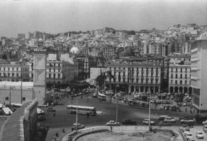 Set del film "La battaglia di Algeri" - Regia Gillo Pontecorvo - 1966 - Panorama e piazza di Algeri