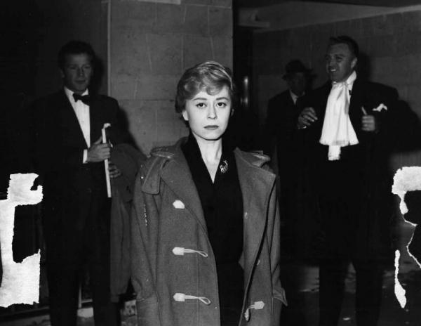 Set del film "Il bidone" - Federico Fellini - 1955 - Gli attori Broderick Crawford, Richard Basehart, Franco Fabrizi e Giulietta Masina